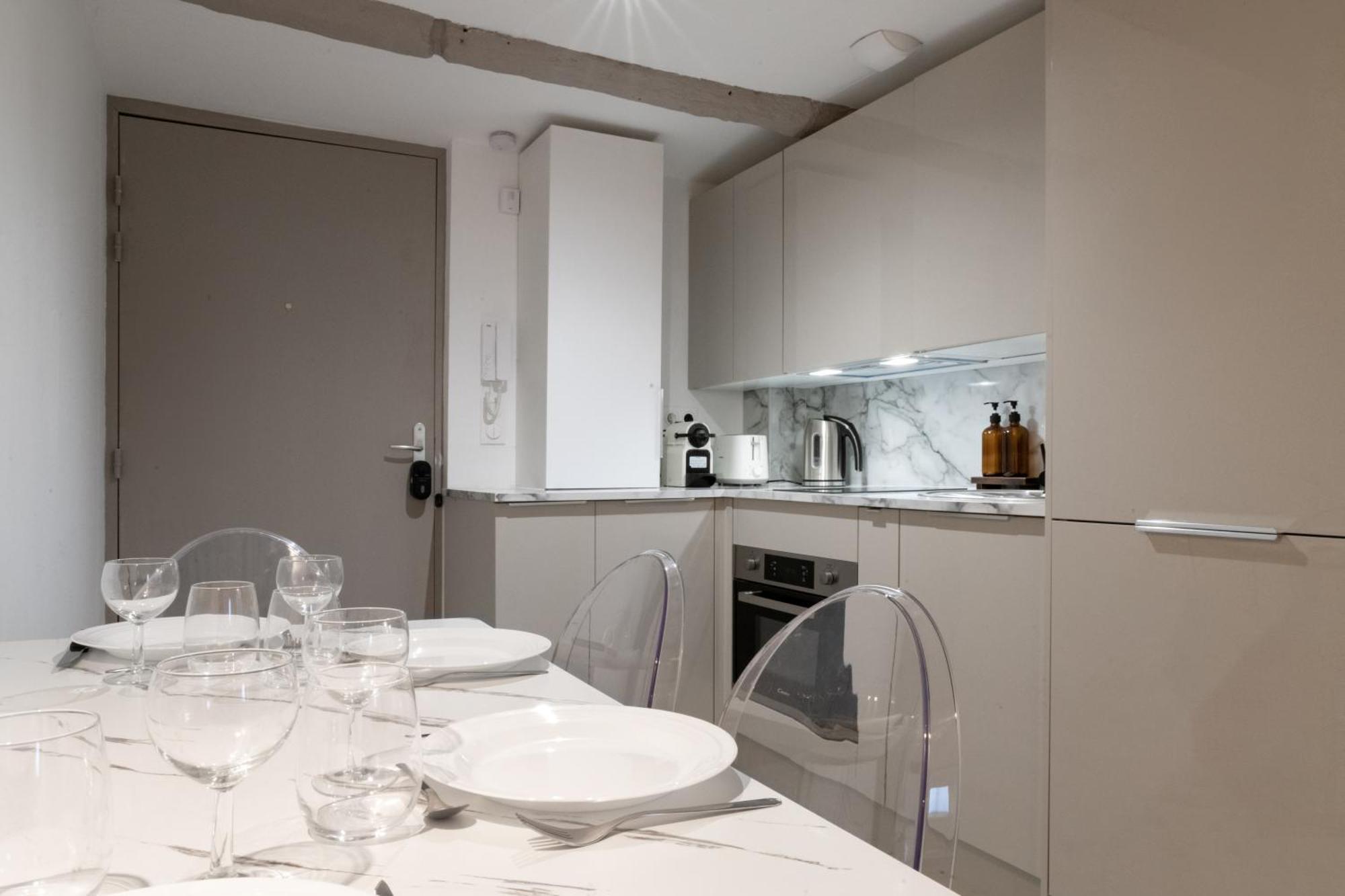 Suite Cathedrale Haut De Gamme + Parking - N°8 Rouen Exterior photo